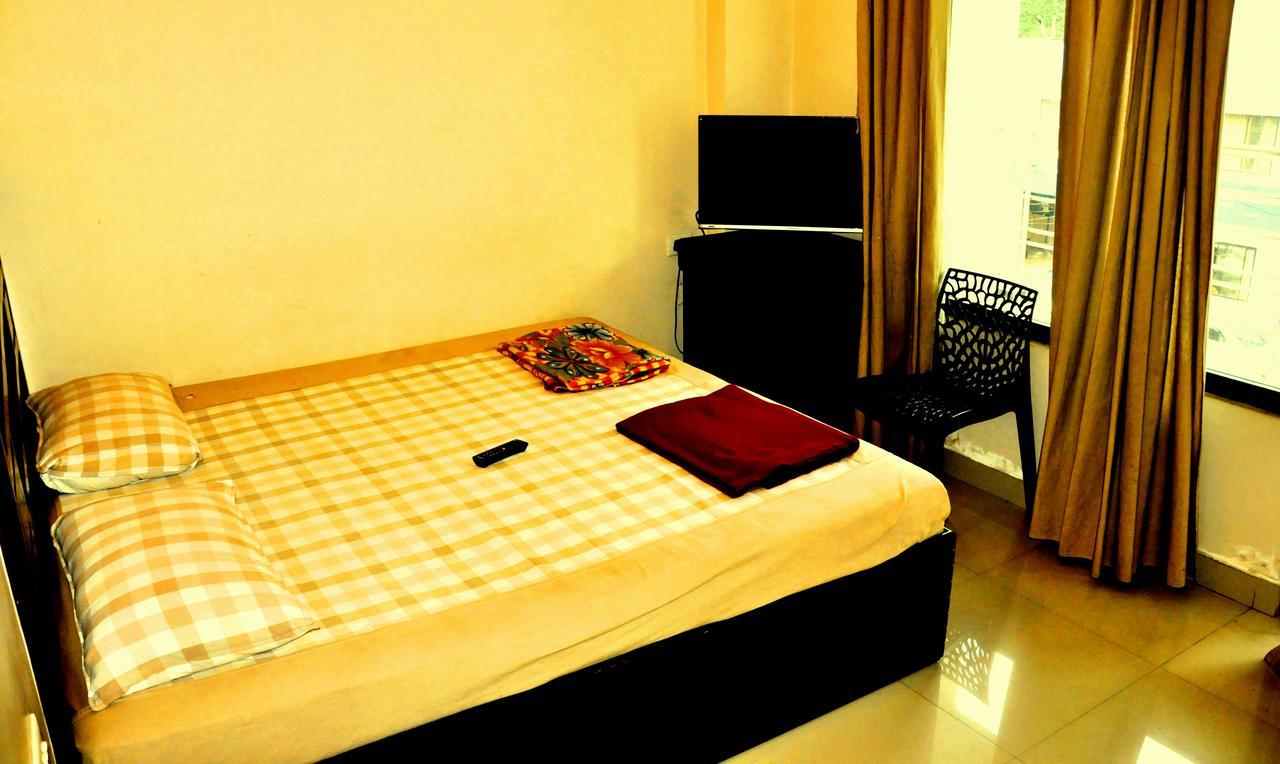 Hotel Royal Nest Vandiperiyār Zewnętrze zdjęcie
