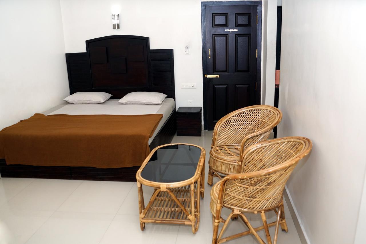 Hotel Royal Nest Vandiperiyār Zewnętrze zdjęcie