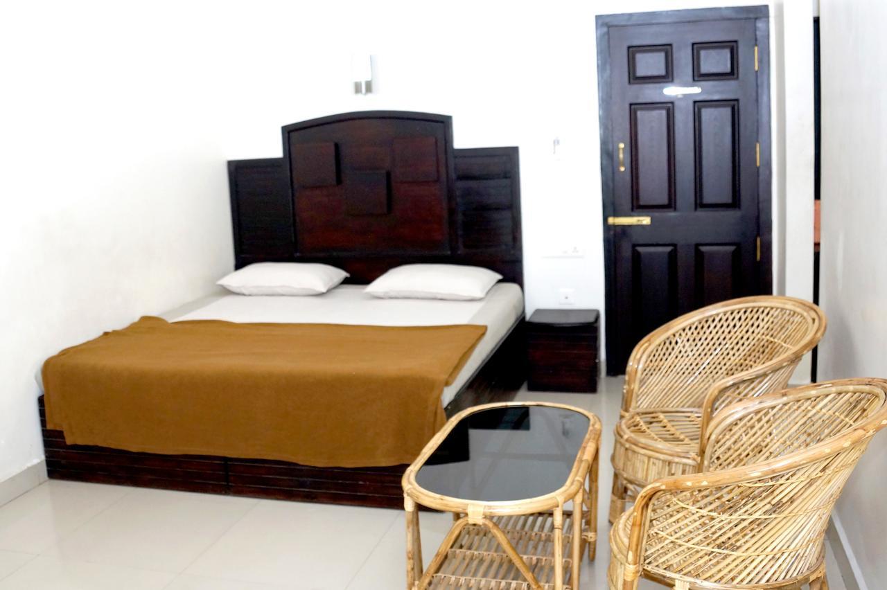 Hotel Royal Nest Vandiperiyār Zewnętrze zdjęcie