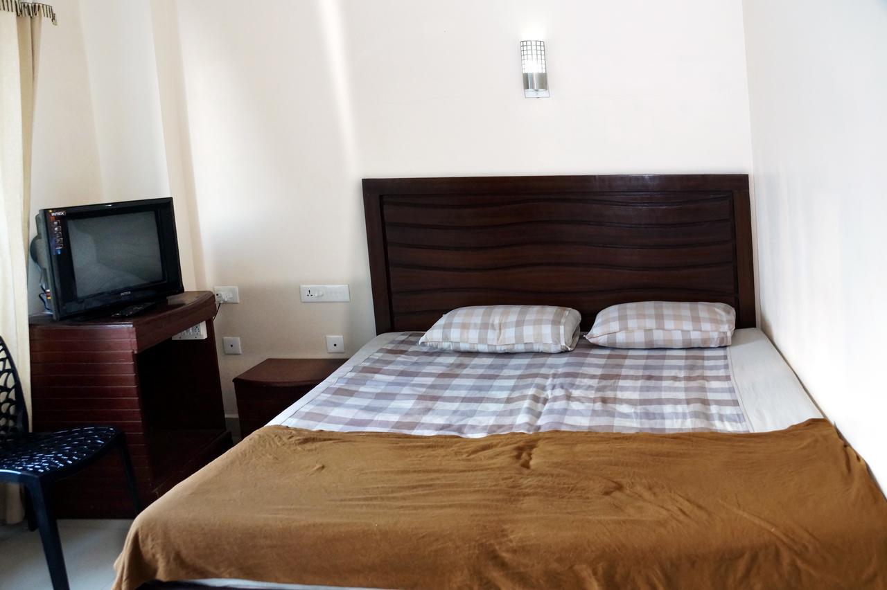 Hotel Royal Nest Vandiperiyār Zewnętrze zdjęcie